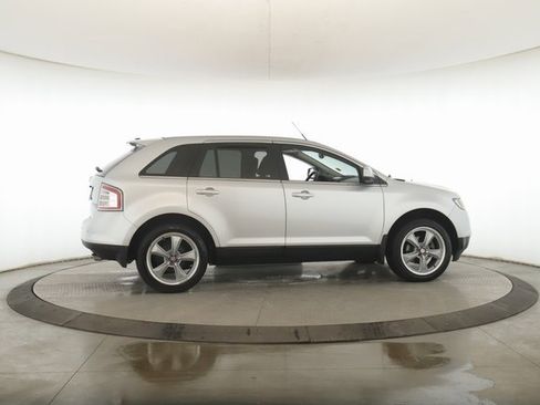 Used 2010 Ford Edge Limited image 6
