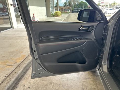 Used 2023 Dodge Durango GT image 40