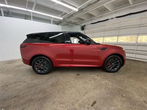 Used 2024 Land Rover Range Rover Sport Dynamic SE image 7