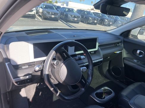 Used 2023 Hyundai Ioniq 5 Limited image 19