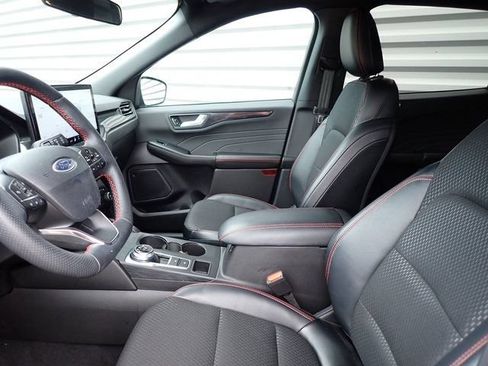 Used 2024 Ford Escape ST-Line w/ Tech Pack #1 AWD/4WD image 16