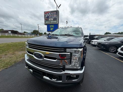 Used 2017 Ford F250 Lariat w/ Lariat Ultimate Package AWD/4WD image 9