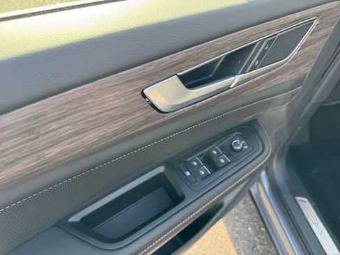 New 2026 Volkswagen Atlas SEL AWD/4WD image 14