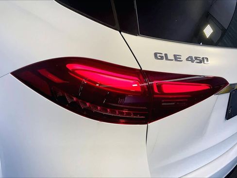New 2026 Mercedes-Benz GLE 450 4MATIC image 5
