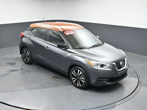 Used 2020 Nissan Kicks SV image 41