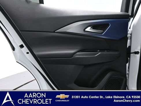 New 2026 Chevrolet Equinox EV LT w/ LPO, Blackout Package AWD/4WD image 15