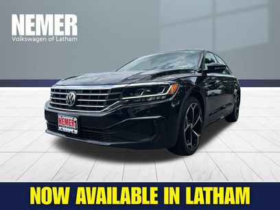 Certified 2022 Volkswagen Passat 2.0T R-Line