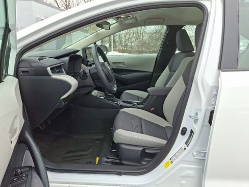 Certified 2024 Toyota Corolla LE w/ LE Convenience Package image 15