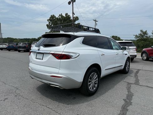 Used 2022 Buick Enclave Premium AWD/4WD image 6
