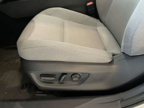 Used 2025 Toyota Camry LE w/ Convenience Package FWD image 12