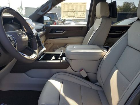 New 2026 GMC Yukon Denali w/ Denali Reserve Package AWD/4WD image 19