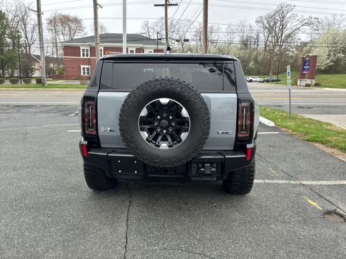 Used 2024 GMC Hummer EV 2X w/ Extreme Off-Road Package AWD/4WD image 4