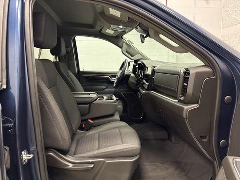 Used 2022 Chevrolet Silverado 1500 LT image 35