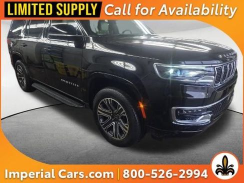 Used 2025 Jeep Wagoneer 4WD image 1