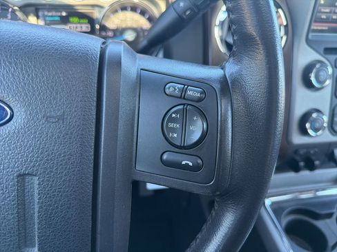 Used 2016 Ford F250 Lariat w/ Lariat Ultimate Package AWD/4WD image 26