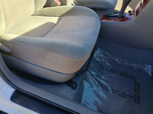 Used 2006 Toyota Corolla CE image 22