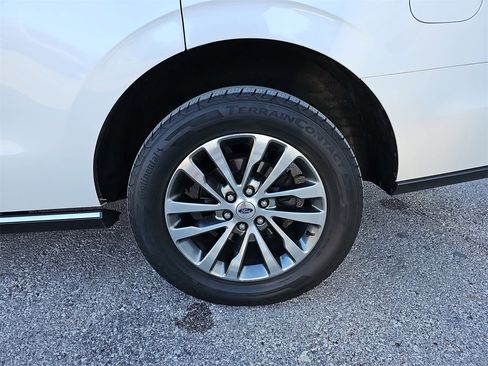 Used 2018 Ford Expedition Limited w/ Equipment Group 301A image 36