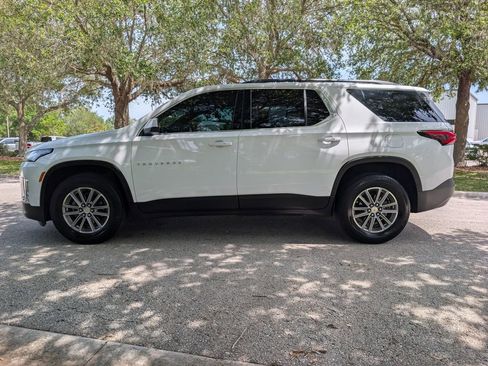 Used 2023 Chevrolet Traverse LT FWD image 5