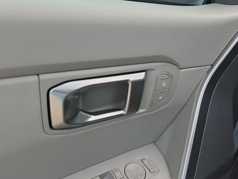 New 2027 Kia Seltos X-Line S w/ X-Line S Premium Package AWD/4WD image 19