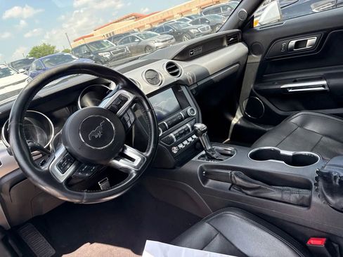 Used 2020 Ford Mustang Premium RWD image 4