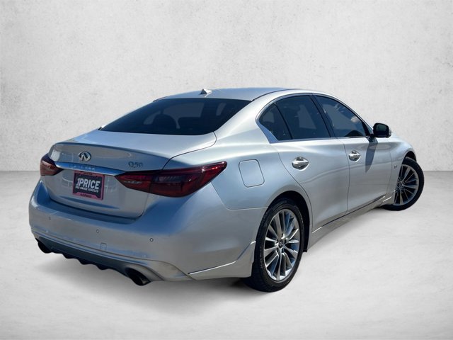 Used 2018 INFINITI Q50 Luxe w/ Essential Package (3.0T Luxe) RWD image 5