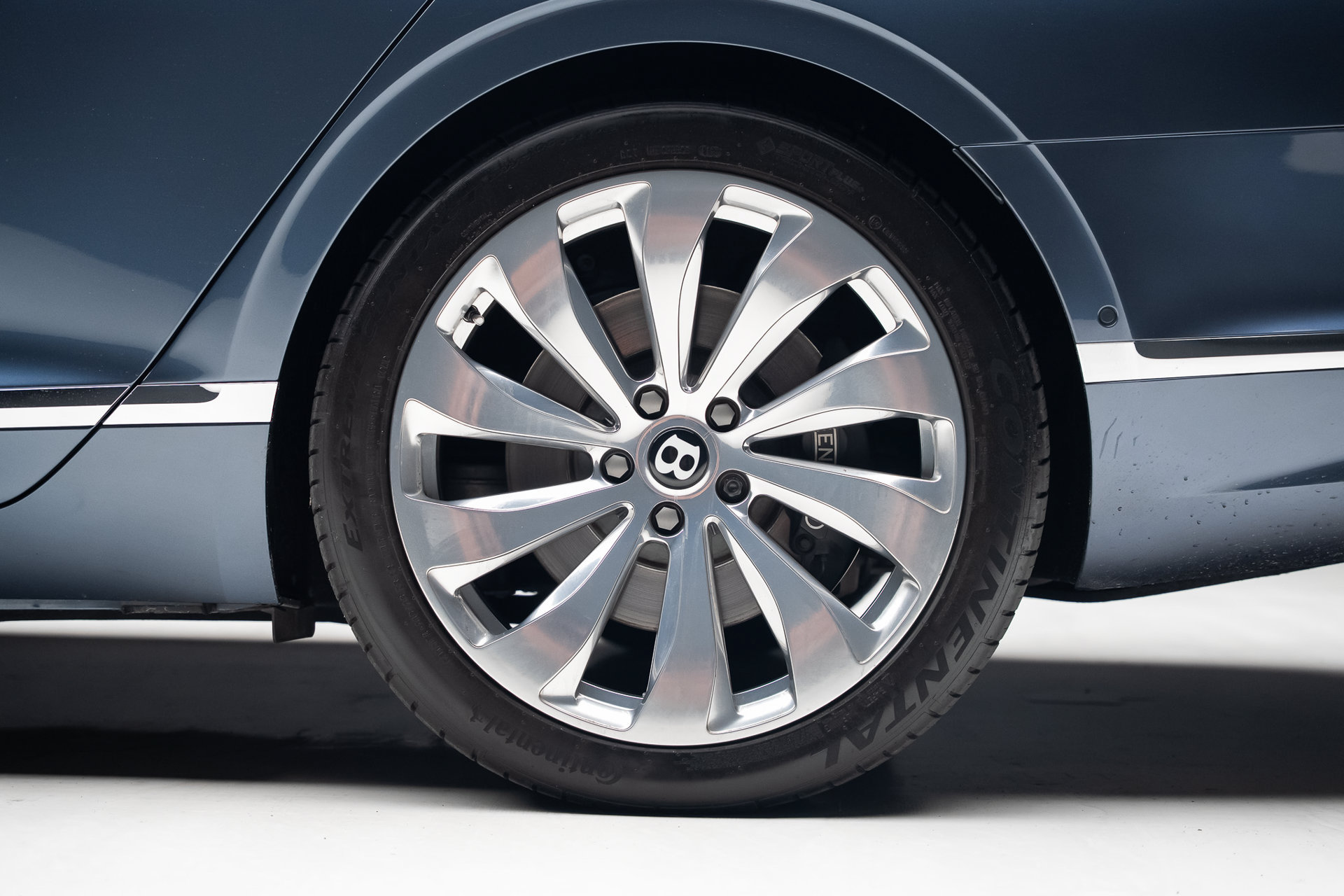 Used 2020 Bentley Flying Spur W12 AWD/4WD image 21