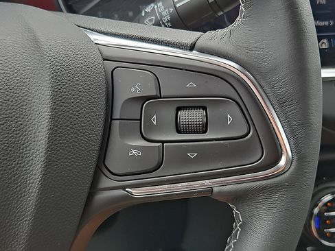 Used 2023 Buick Encore GX Select w/ Sport Touring Package FWD image 21
