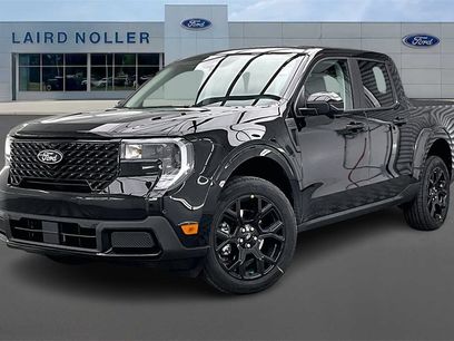 New 2026 Ford Maverick Lariat w/ Black Appearance Package