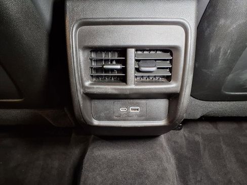 Certified 2024 Cadillac XT4 Premium Luxury image 17