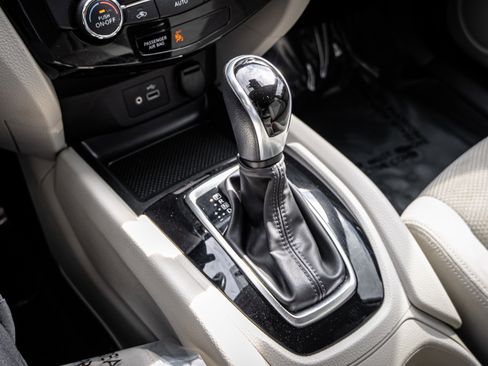 Used 2019 Nissan Rogue Sport SV w/ All-Weather Package image 29