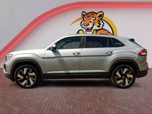 Used 2026 Volkswagen Atlas Cross Sport SE AWD/4WD image 8