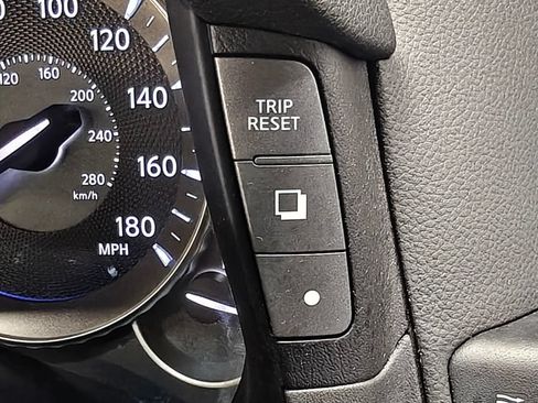 Used 2012 INFINITI M37 x w/ Premium Pkg AWD/4WD image 44