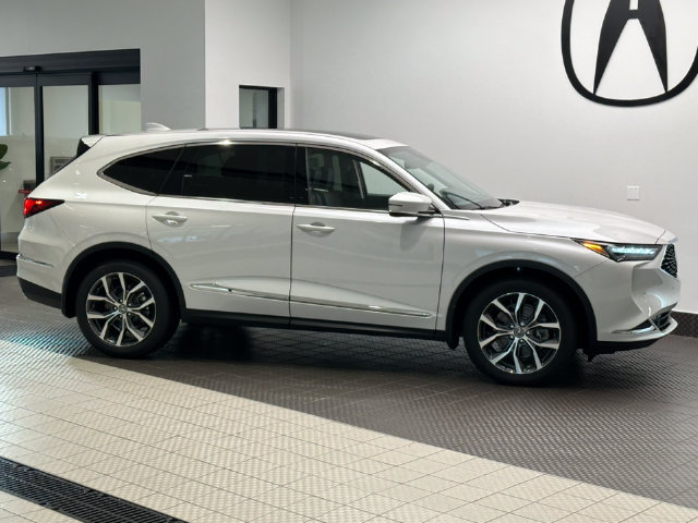 Used 2024 Acura MDX w/ Technology Package AWD/4WD image 3
