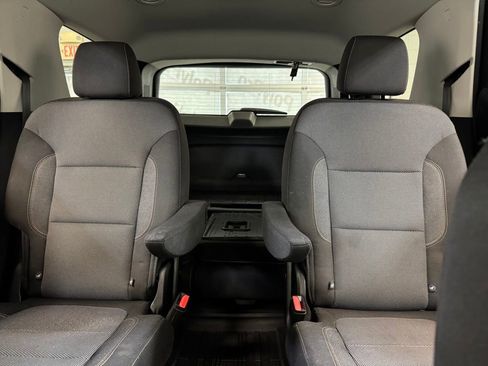Used 2021 Chevrolet Traverse LT FWD image 15