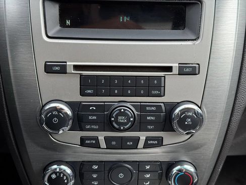 Used 2012 Ford Fusion SE FWD image 3