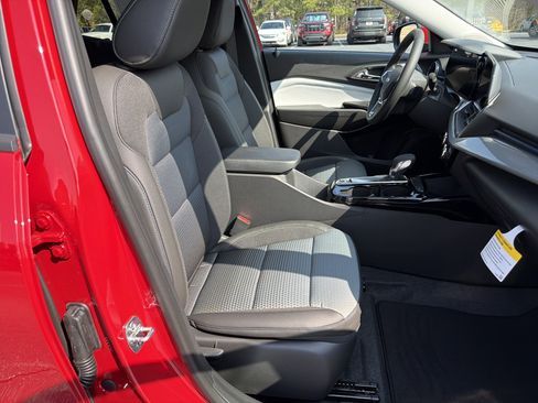 New 2026 Chevrolet Trax LT w/ Driver Confidence Package image 13