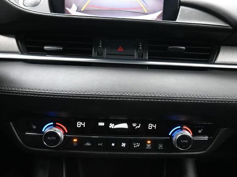 Used 2018 MAZDA MAZDA6 Touring image 18