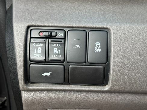 Used 2014 Honda Odyssey EX-L image 17