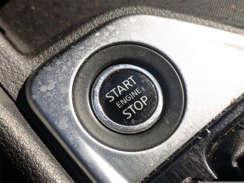 Used 2024 Nissan Sentra SV w/ Lighting Package image 32