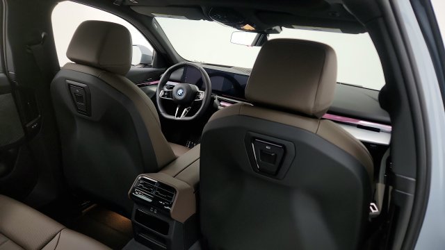Used 2026 BMW i5 eDrive40 RWD image 43
