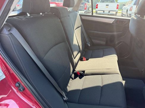 Used 2018 Subaru Outback 2.5i AWD/4WD image 19