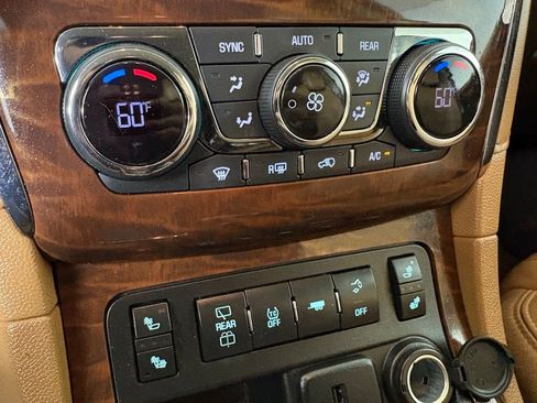 Used 2017 Buick Enclave Leather w/ Trailering Package image 31