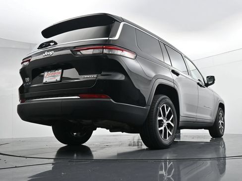 Used 2023 Jeep Grand Cherokee L Limited AWD/4WD image 36
