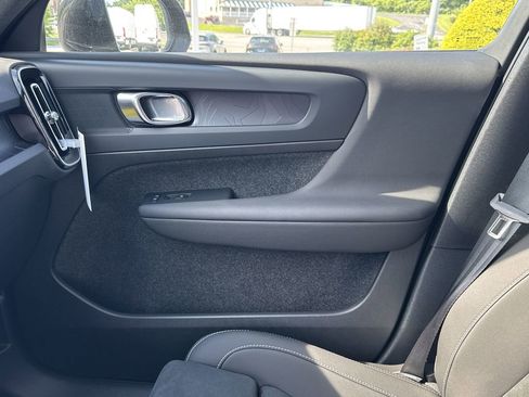 New 2024 Volvo XC40 Recharge Plus w/ Protection Package Premier image 27