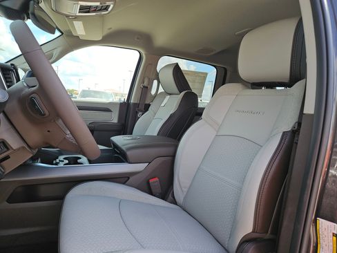 New 2026 RAM 2500 Laramie image 12