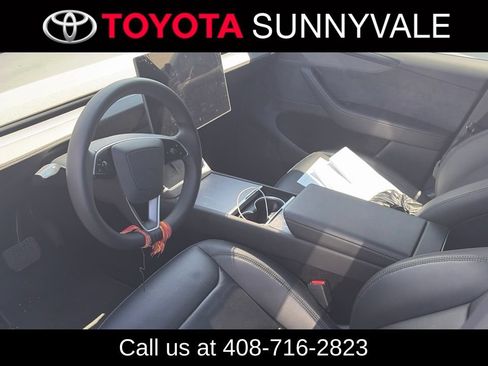 Used 2026 Tesla Model Y 2WD image 4