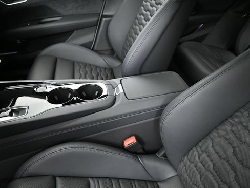 New 2026 Audi S e-tron GT Prestige AWD/4WD image 10
