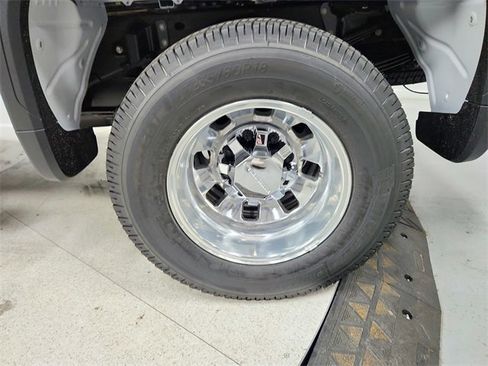 New 2026 GMC Sierra 3500 Denali w/ Denali Reserve Package image 49