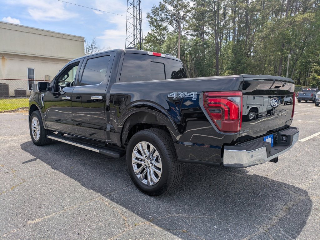New 2026 Ford F150 Lariat w/ Equipment Group 502A High AWD/4WD image 6