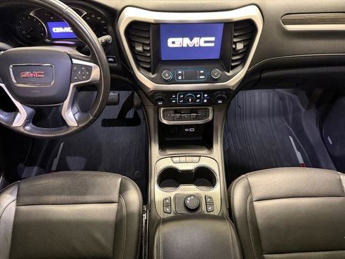 Used 2020 GMC Acadia SLT image 16
